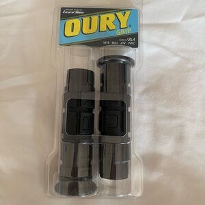 Oury bike grip